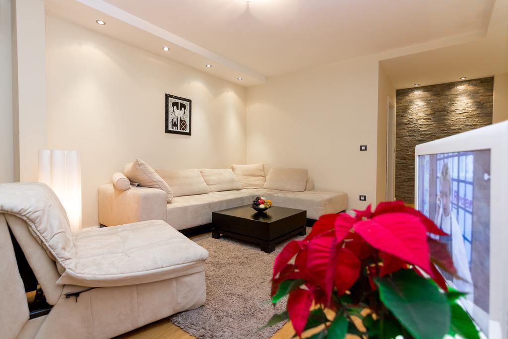 Slavija Square Apartments Belgrade Room photo